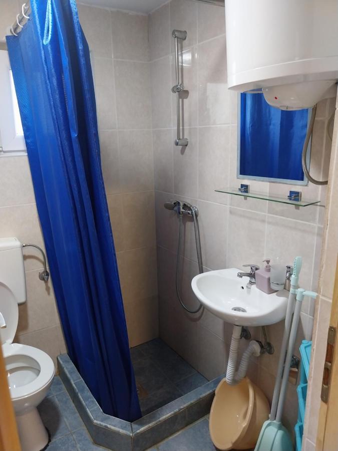 Petkovic Apartmani 1 Тиват Екстериор снимка