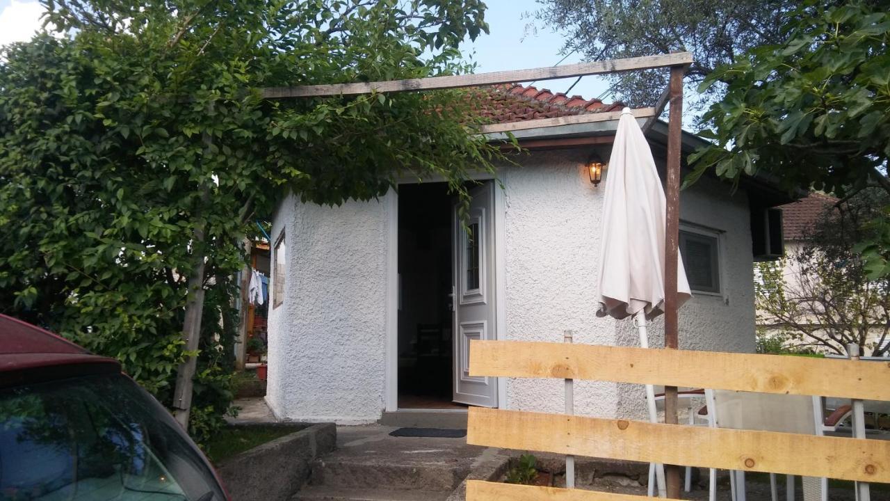 Petkovic Apartmani 1 Тиват Екстериор снимка