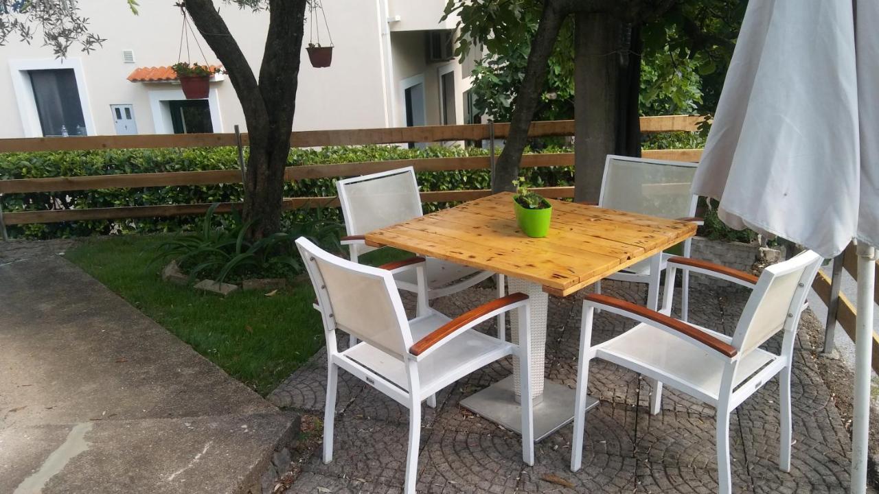 Petkovic Apartmani 1 Тиват Екстериор снимка