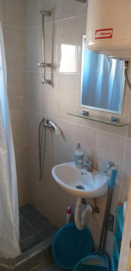 Petkovic Apartmani 1 Тиват Екстериор снимка