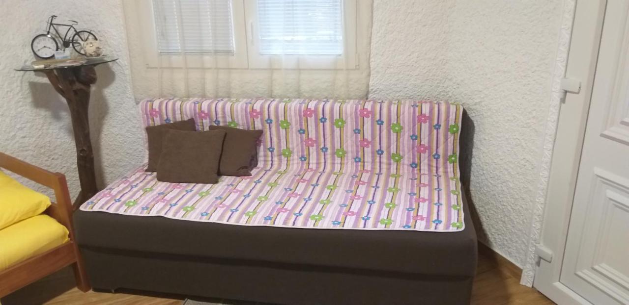 Petkovic Apartmani 1 Тиват Екстериор снимка