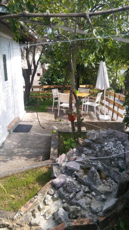 Petkovic Apartmani 1 Тиват Екстериор снимка
